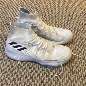 Adidas crazy explosive basketball shoe